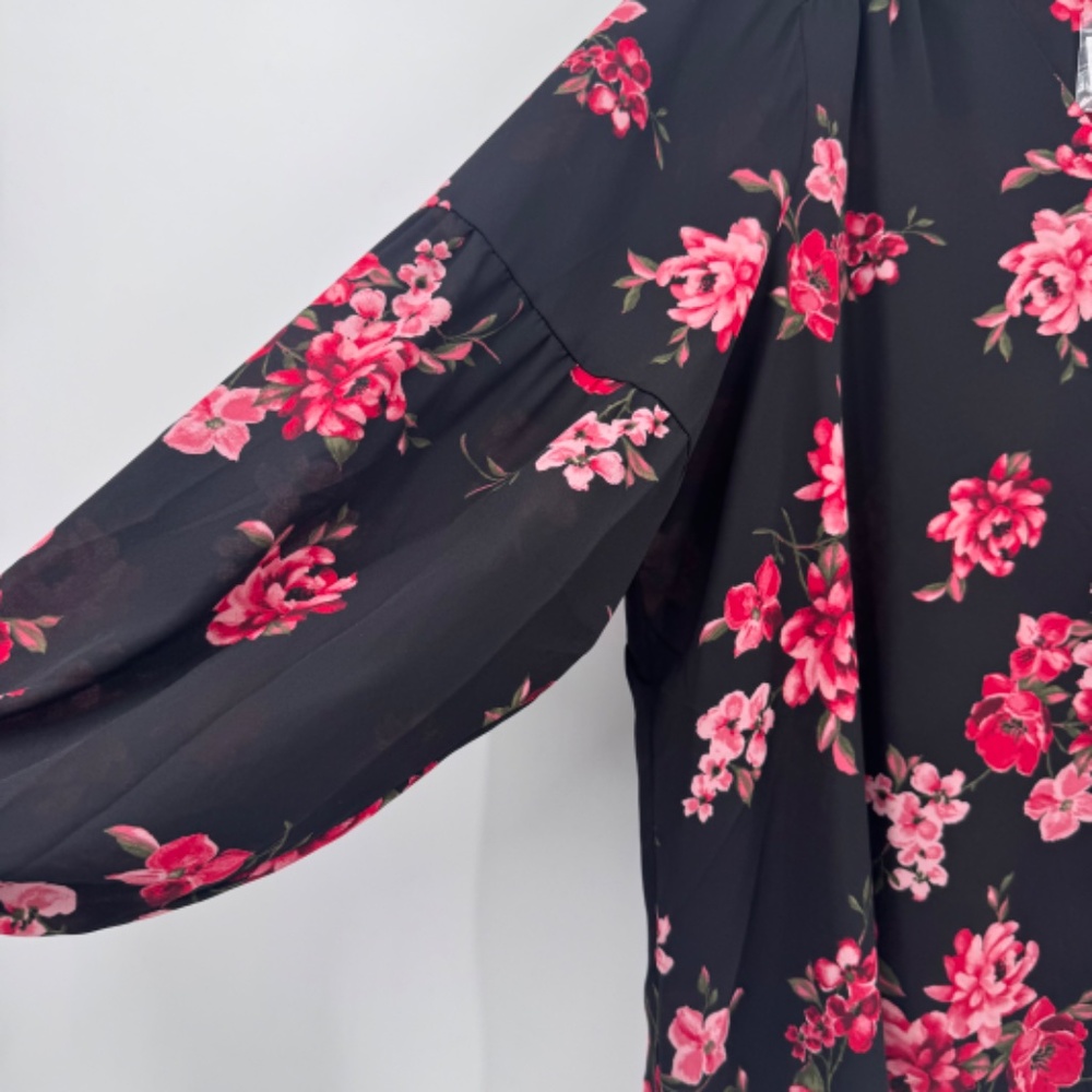 Lane Bryant Top Women 16 NEW Black Pink Floral V Neck Sheer Lightweight Peasant - Picture 3 of 12